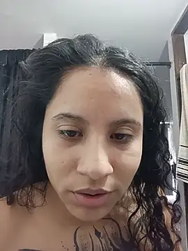 Snapshot of Karii-R chatting on July 10, 2026, 4:20 pm Karii-R online show from July 10, 2026, 4:20 pm