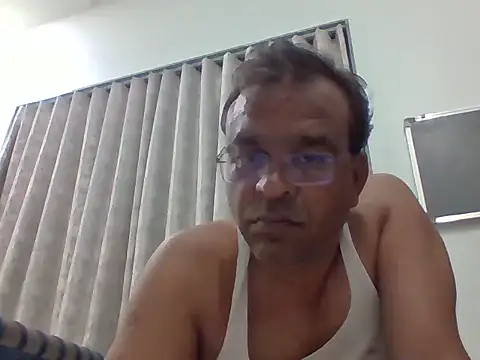 Snapshot of nupa230780 chatting on June 7, 2026, 4:55 pm nupa230780 online show from June 7, 2026, 4:55 pm