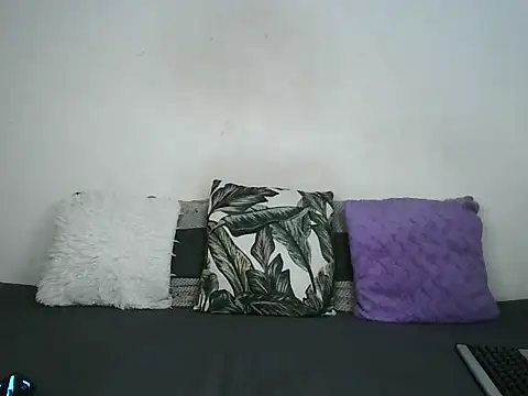 Thickqueenxxx online show from July 27, 2026, 7:37 am