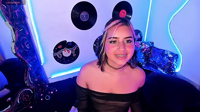 Snapshot of _dahian14_ chatting on January 14, 2025, 5:40 am dahian14 online show from January 14, 2025, 5:40 am