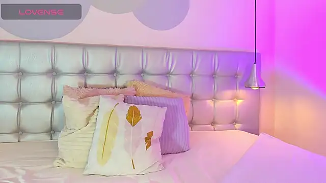 Axel brunette1 online show from February 1, 2025, 3:50 pm