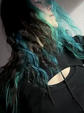 MaddisonHaas online show from December 1, 2025, 11:43 pm