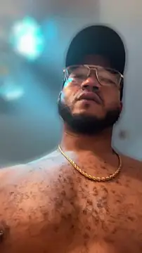 Snapshot of KySir1990 chatting on May 17, 2026, 9:17 am KySir1990 online show from May 17, 2026, 9:17 am