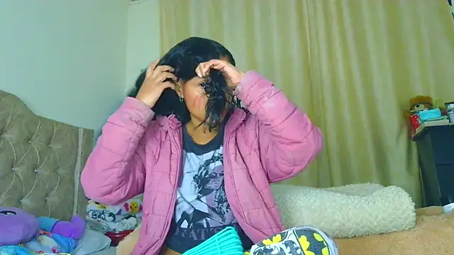 Snapshot of Samary_thomas chatting on May 5, 2026, 11:24 pm Samary thomas online show from May 5, 2026, 11:24 pm