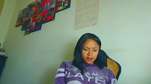 Snapshot of Samary_thomas chatting on May 29, 2026, 12:52 am Samary thomas online show from May 29, 2026, 12:52 am