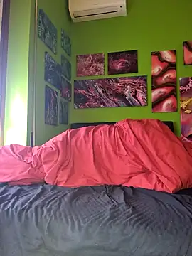 MASTERBULLY online show from September 21, 2025, 3:35 pm