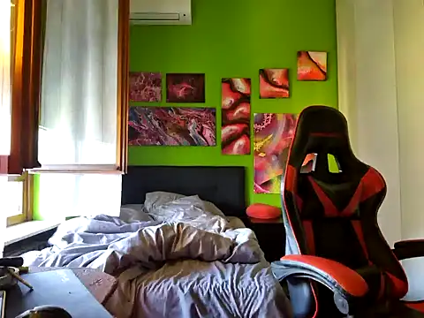 MASTERBULLY online show from October 7, 2025, 1:41 pm