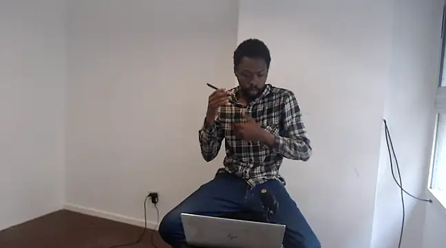 Snapshot of Mastertopdome chatting on February 14, 2025, 2:44 pm Mastertopdome online show from February 14, 2025, 2:44 pm