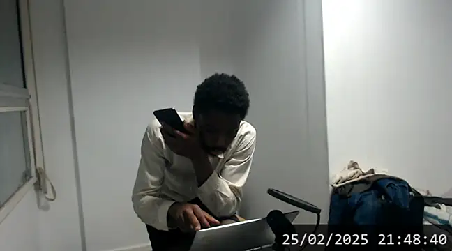 Snapshot of Mastertopdome chatting on February 26, 2025, 12:49 am Mastertopdome online show from February 26, 2025, 12:49 am