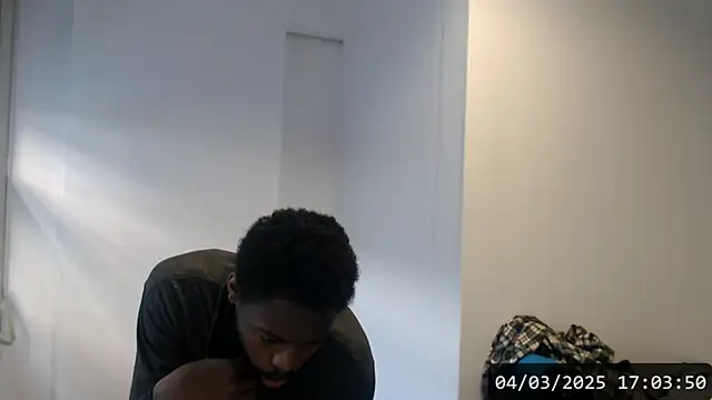 Snapshot of Mastertopdome chatting on March 4, 2025, 8:05 pm Mastertopdome online show from March 4, 2025, 8:05 pm