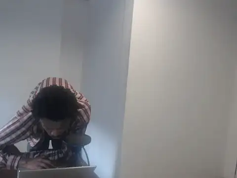 Snapshot of Mastertopdome chatting on October 21, 2025, 8:42 pm Mastertopdome online show from October 21, 2025, 8:42 pm