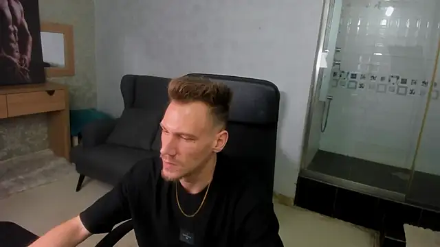 Snapshot of MateoBenjaminX chatting on January 18, 2025, 12:04 pm MateoBenjaminX online show from January 18, 2025, 12:04 pm