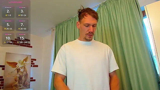 Snapshot of MateoBenjaminX chatting on October 1, 2025, 5:57 am MateoBenjaminX online show from October 1, 2025, 5:57 am