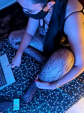 Snapshot of Lina_lolo chatting on September 8, 2025, 8:30 pm Lina lolo online show from September 8, 2025, 8:30 pm