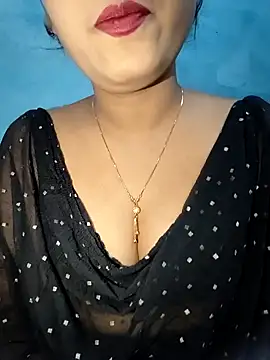 Snapshot of Shanaya_Hotty chatting on December 4, 2024, 4:49 pm Shanaya Hotty online show from December 4, 2024, 4:49 pm