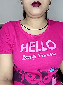 Snapshot of Shanaya_Hotty chatting on September 17, 2025, 8:10 pm Shanaya Hotty online show from September 17, 2025, 8:10 pm