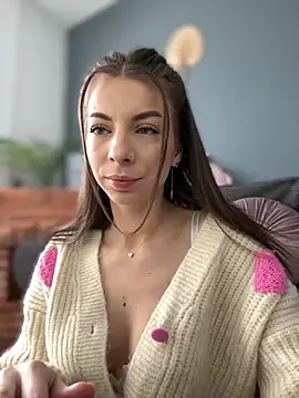 Mia Ethan online show from January 30, 2025, 8:22 am