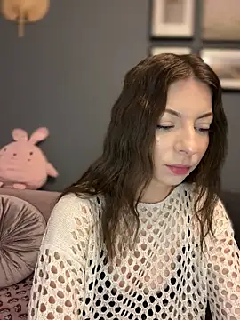 Mia Ethan online show from March 13, 2025, 4:49 am