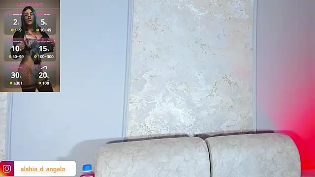 Snapshot of Alahia_Dangelo chatting on June 19, 2026, 5:39 pm Alahia Dangelo online show from June 19, 2026, 5:39 pm