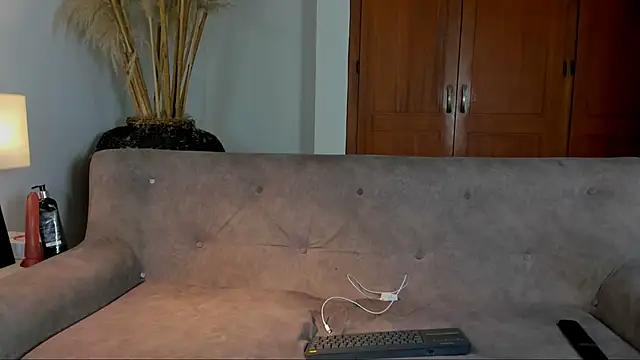  maria foxx  online show from December 2, 2025, 7:09 pm