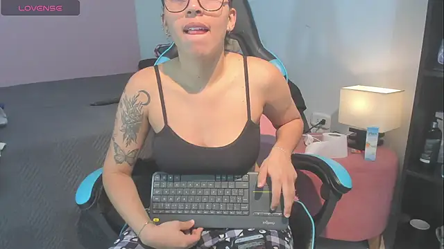 Snapshot of _maria_foxx_ chatting on July 7, 2026, 5:06 pm maria foxx online show from July 7, 2026, 5:06 pm