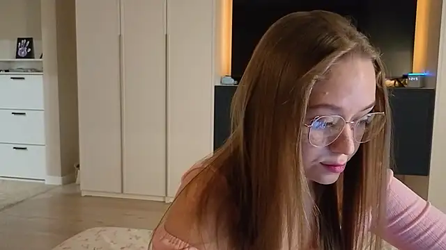 Snapshot of endlesssoffi chatting on November 7, 2025, 6:52 pm endlesssoffi online show from November 7, 2025, 6:52 pm