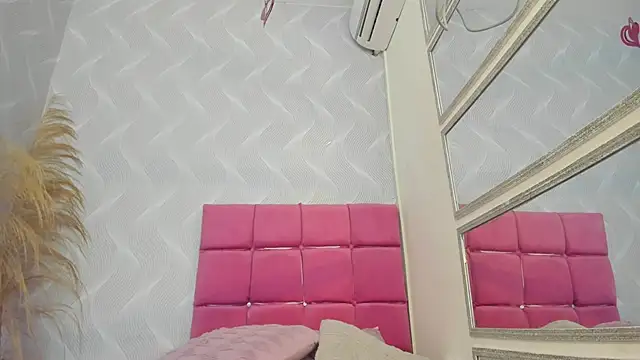 Snapshot of kayna_gomez chatting on March 3, 2025, 5:29 pm kayna gomez online show from March 3, 2025, 5:29 pm