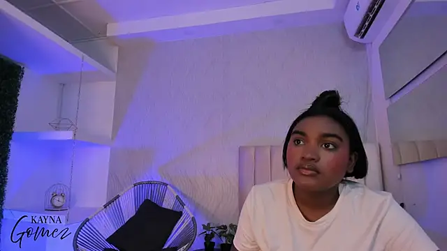 Snapshot of kayna_gomez chatting on October 25, 2025, 7:30 pm kayna gomez online show from October 25, 2025, 7:30 pm