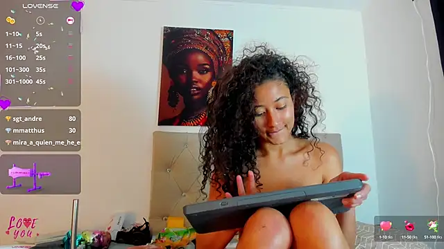 Snapshot of Milkdulce1 chatting on March 10, 2025, 1:45 am Milkdulce1 online show from March 10, 2025, 1:45 am