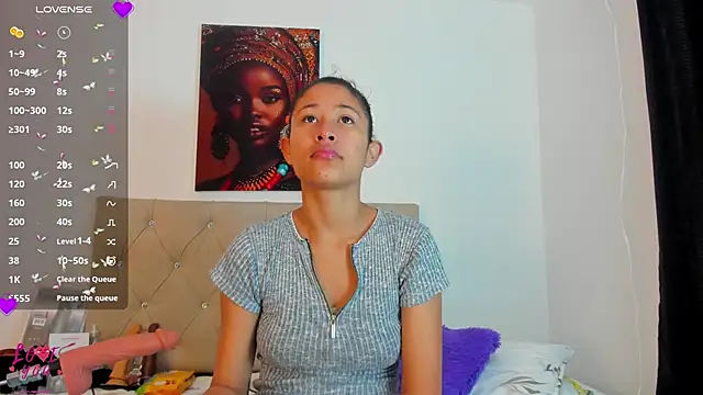 Snapshot of Milkdulce1 chatting on March 18, 2025, 2:47 am Milkdulce1 online show from March 18, 2025, 2:47 am