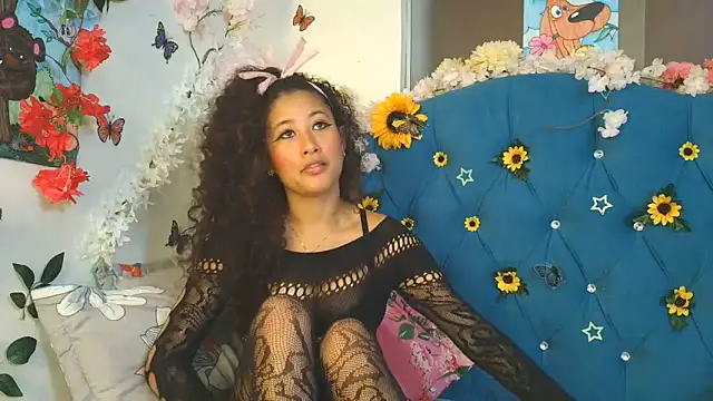 Snapshot of Milkdulce1 chatting on June 9, 2026, 1:34 pm Milkdulce1 online show from June 9, 2026, 1:34 pm