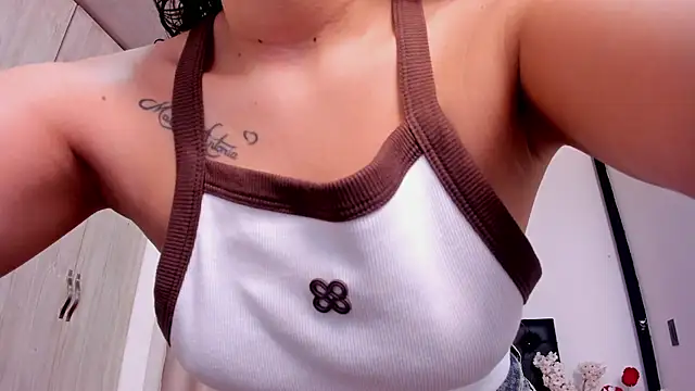 Snapshot of amaranta_f00x chatting on July 31, 2026, 12:48 pm amaranta f00x online show from July 31, 2026, 12:48 pm