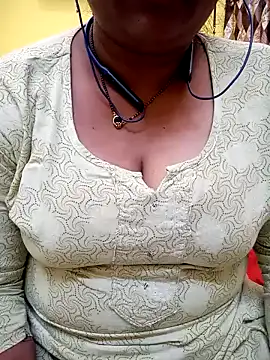 Snapshot of Sexy-Telugunayana2 chatting on December 8, 2024, 12:30 pm Sexy-Telugunayana2 online show from December 8, 2024, 12:30 pm