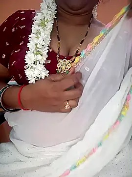 Snapshot of Sexy-Telugunayana2 chatting on December 14, 2024, 6:20 pm Sexy-Telugunayana2 online show from December 14, 2024, 6:20 pm