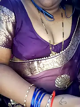 Snapshot of Sexy-Telugunayana2 chatting on December 28, 2024, 5:55 am Sexy-Telugunayana2 online show from December 28, 2024, 5:55 am