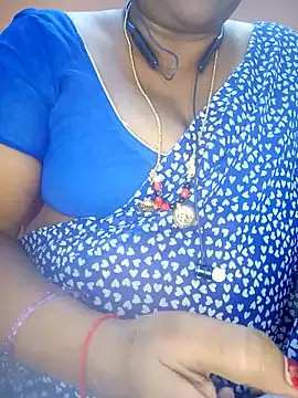 Snapshot of Sexy-Telugunayana2 chatting on January 20, 2025, 6:21 pm Sexy-Telugunayana2 online show from January 20, 2025, 6:21 pm