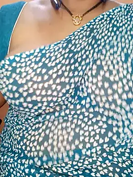 Snapshot of Sexy-Telugunayana2 chatting on February 6, 2025, 11:10 am Sexy-Telugunayana2 online show from February 6, 2025, 11:10 am