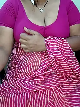 Snapshot of Sexy-Telugunayana2 chatting on October 29, 2025, 9:44 am Sexy-Telugunayana2 online show from October 29, 2025, 9:44 am