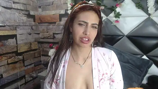 Snapshot of Tammy_Blackk chatting on February 5, 2025, 6:37 pm Tammy Blackk online show from February 5, 2025, 6:37 pm