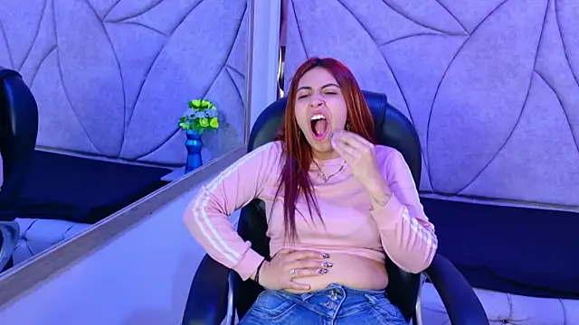 Snapshot of Tammy_Blackk chatting on October 4, 2025, 3:37 am Tammy Blackk online show from October 4, 2025, 3:37 am