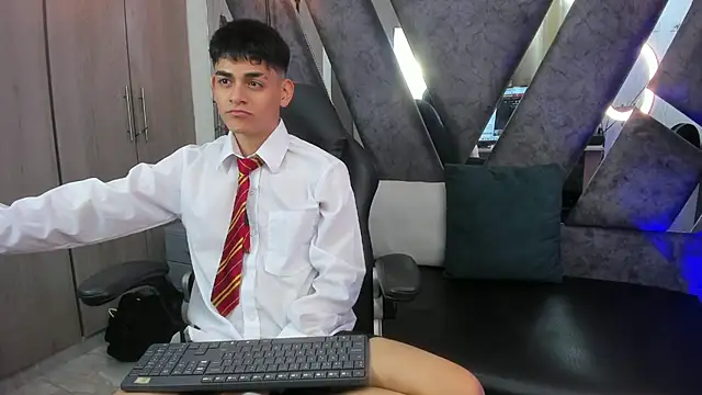 Yef Thin online show from October 21, 2025, 3:29 am