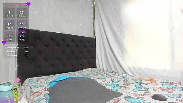 Snapshot of emi_henao chatting on February 21, 2025, 8:05 pm emi henao online show from February 21, 2025, 8:05 pm