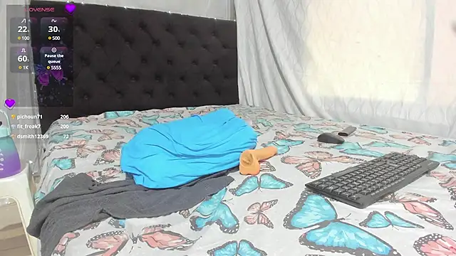 Snapshot of emi_henao chatting on February 22, 2025, 7:36 pm emi henao online show from February 22, 2025, 7:36 pm