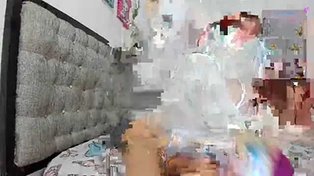 emi henao online show from January 13, 2026, 7:52 pm