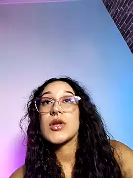 Snapshot of chunn_liioo chatting on January 22, 2025, 1:10 am chunn liioo online show from January 22, 2025, 1:10 am