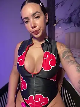 Pink Jazmin online show from April 24, 2026, 12:35 am