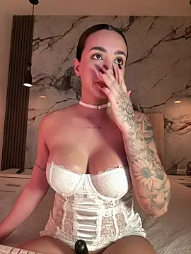 Pink Jazmin online show from July 1, 2026, 1:07 am