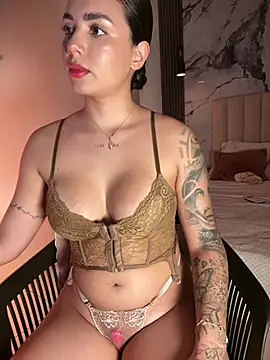 Pink Jazmin online show from July 4, 2026, 12:28 am