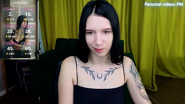 KarolinaBlacks online show from April 3, 2026, 5:38 am