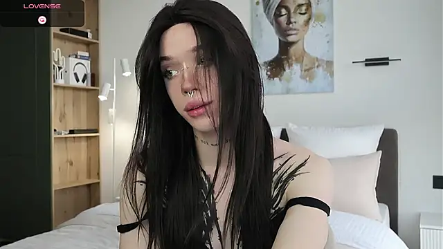 Dasha M online show from April 29, 2026, 2:21 pm